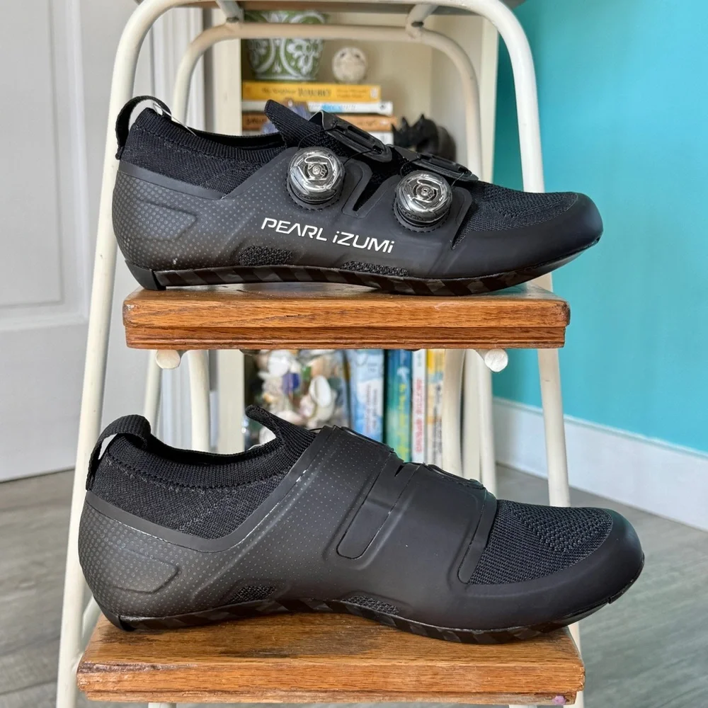NEW without BOX Pearl Izumi Men's Black Cycling Shoes (size 7.5 US/40.5 EU)